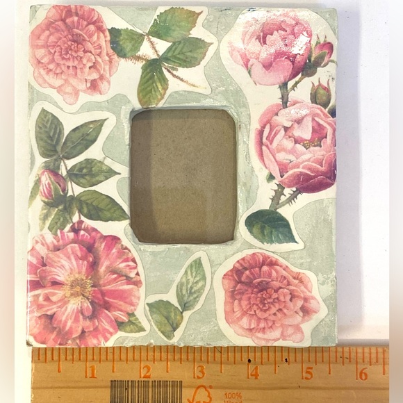 Vintage Floral Picture Frame 5 1/2” x 6” - Picture 10 of 11
